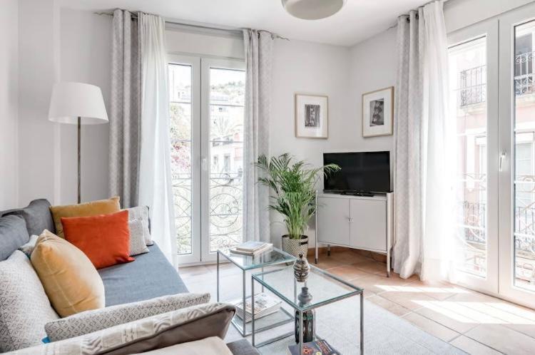 Apartamentos La Llum Alicante Eksteriør billede